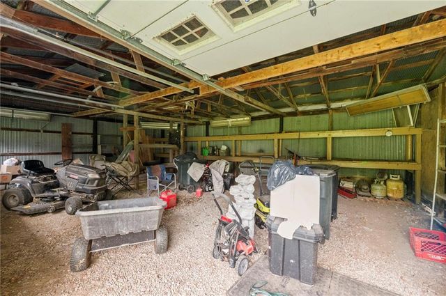 817 S Alexander Road, Independence, MO 64056