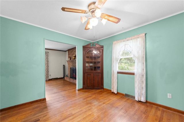 817 S Alexander Road, Independence, MO 64056