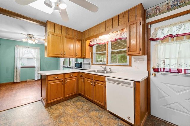 817 S Alexander Road, Independence, MO 64056
