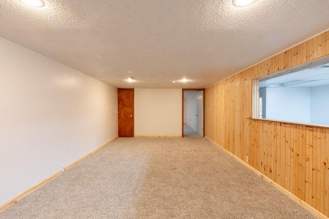 11509 Winnetka Avenue N, Champlin, MN 55316