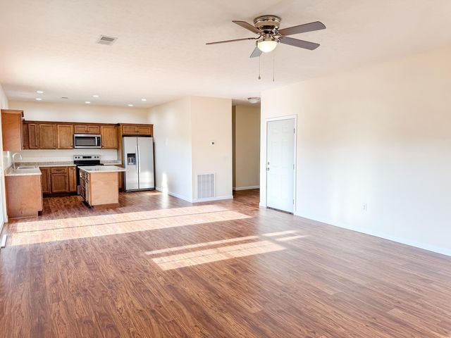 553 Knoll Lane, Nancy, KY 42544