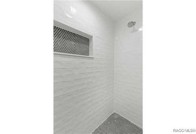 11286 W Bayshore Drive, Crystal River, FL 34429