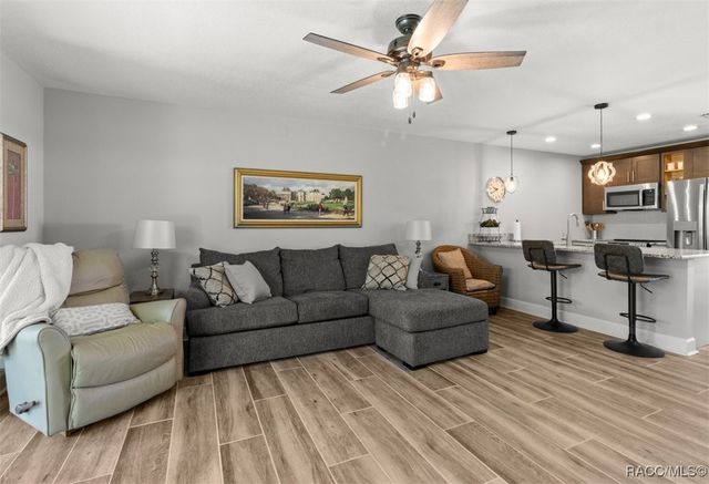 11286 W Bayshore Drive, Crystal River, FL 34429