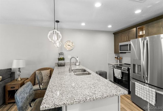 11286 W Bayshore Drive, Crystal River, FL 34429