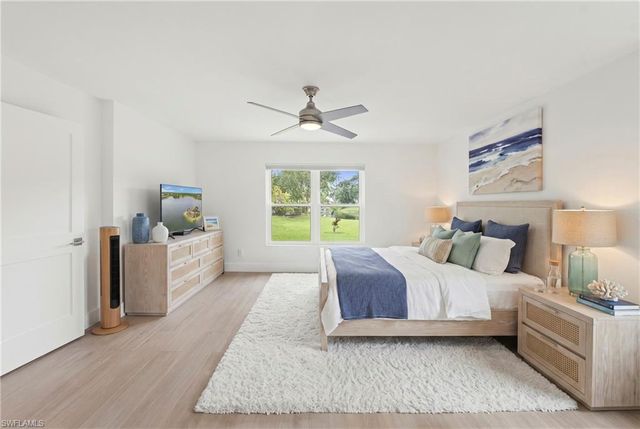 4775 Europa DR, Naples, FL 34105
