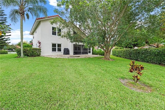 4775 Europa DR, Naples, FL 34105