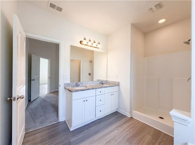 4075 Mcclendon Way, Rex, GA 30273