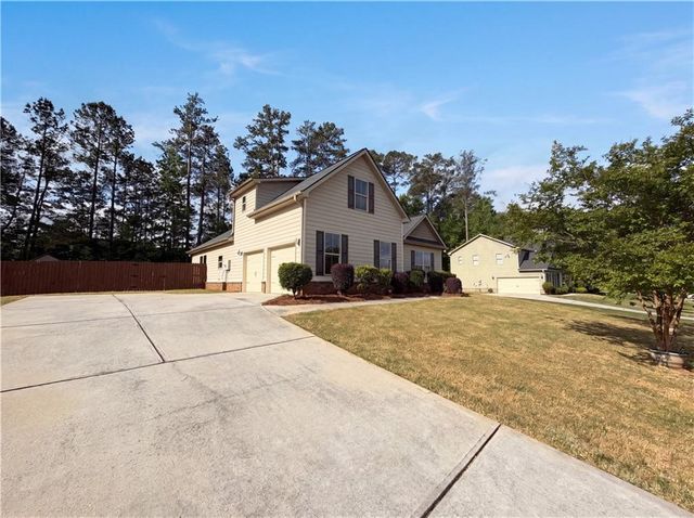 4075 Mcclendon Way, Rex, GA 30273