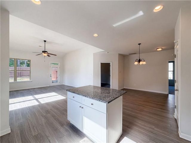 4075 Mcclendon Way, Rex, GA 30273