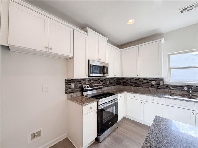 4075 Mcclendon Way, Rex, GA 30273