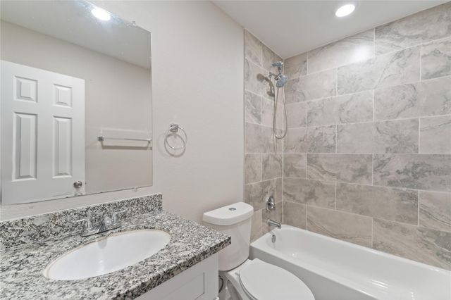 8617 Clarington Street, Houston, TX 77016