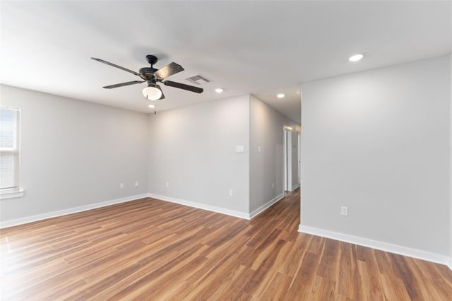 8617 Clarington Street, Houston, TX 77016