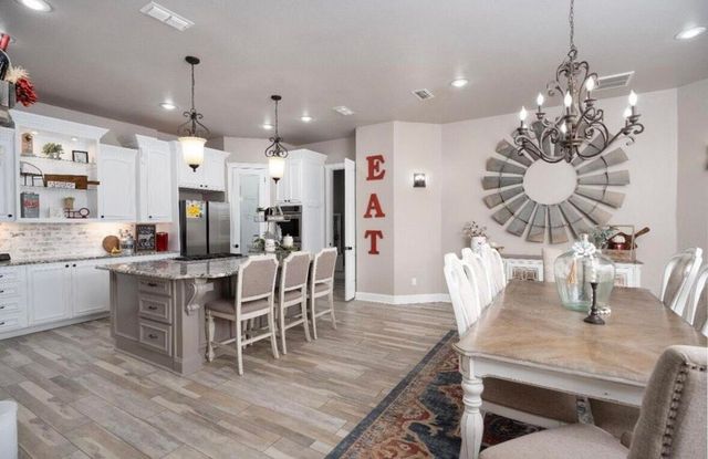 8 W Lakeshore Drive, Ransom Canyon, TX 79366