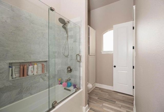 8 W Lakeshore Drive, Ransom Canyon, TX 79366