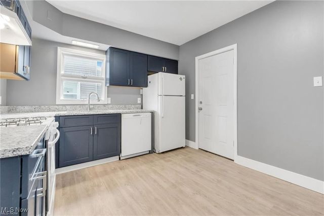 839 Nela View Road, Cleveland Heights, OH 44112