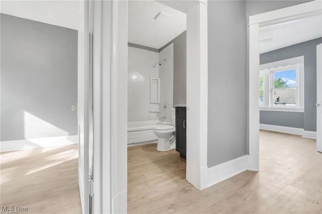 839 Nela View Road, Cleveland Heights, OH 44112