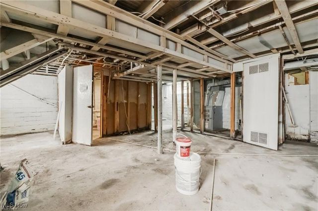 839 Nela View Road, Cleveland Heights, OH 44112