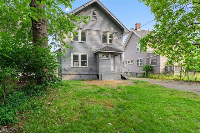 839 Nela View Road, Cleveland Heights, OH 44112