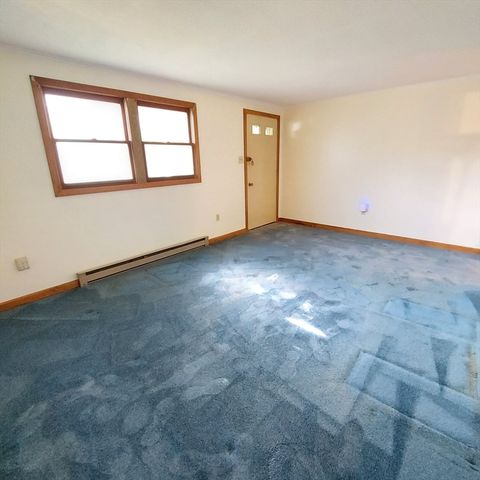 1075 West Brookfield Road, New Braintree, MA 01531