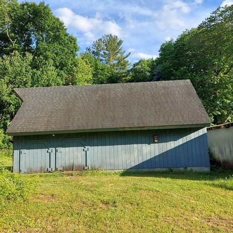 1075 West Brookfield Road, New Braintree, MA 01531