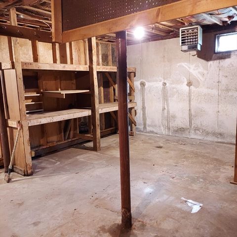 1075 West Brookfield Road, New Braintree, MA 01531