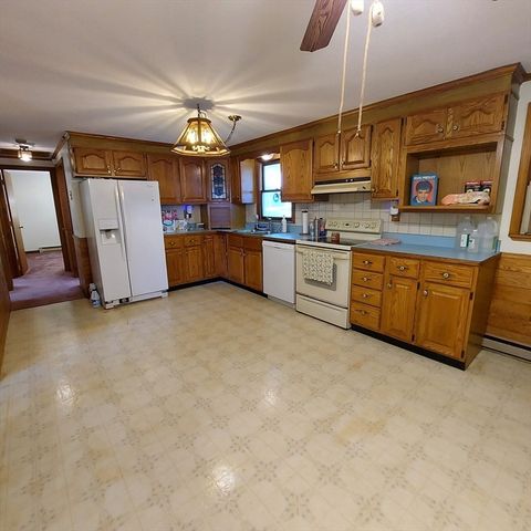 1075 West Brookfield Road, New Braintree, MA 01531