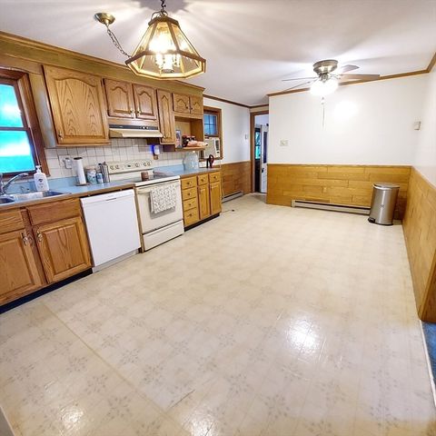 1075 West Brookfield Road, New Braintree, MA 01531