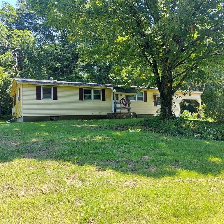 1075 West Brookfield Road, New Braintree, MA 01531