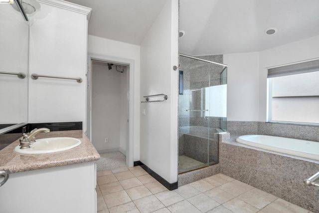 5890 Starboard Dr, Discovery Bay, CA 94505