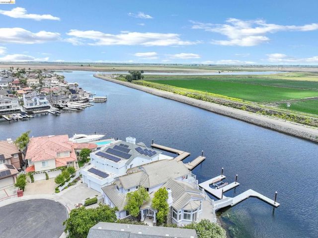 5890 Starboard Dr, Discovery Bay, CA 94505