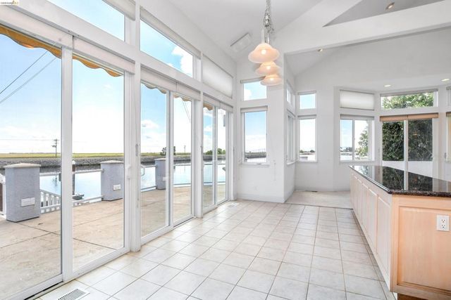 5890 Starboard Dr, Discovery Bay, CA 94505