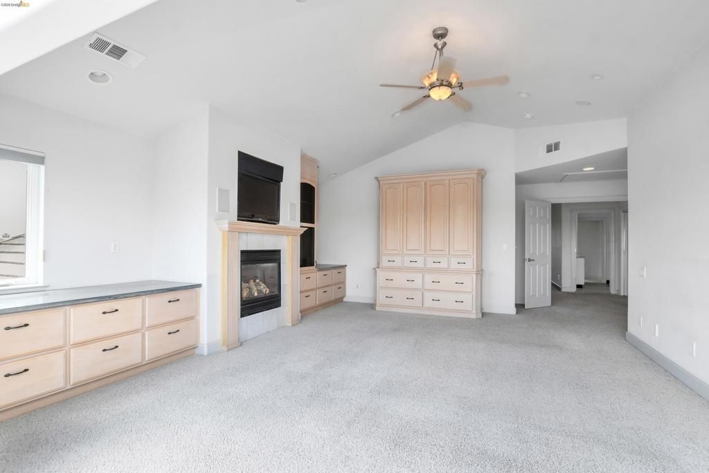 Image 17 of property listing at 5890 Starboard Dr, Discovery Bay, CA 94505