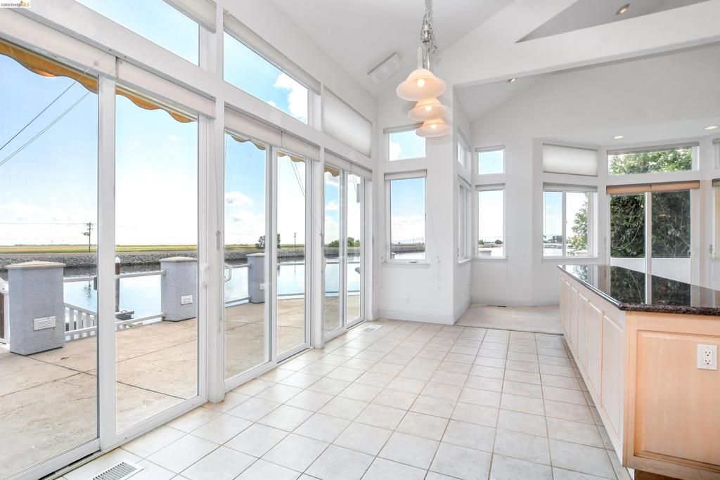 Image 6 of property listing at 5890 Starboard Dr, Discovery Bay, CA 94505