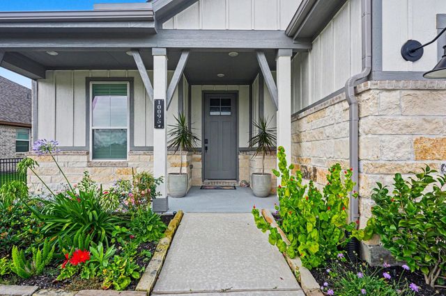 10095 Lehman Drive, Willis, TX 77318
