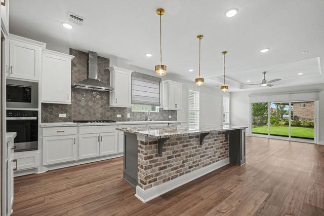 10095 Lehman Drive, Willis, TX 77318