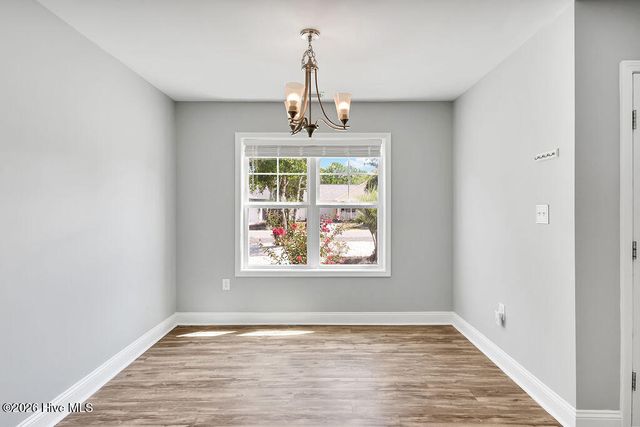 127 NE 15th St, Oak Island, NC 28465
