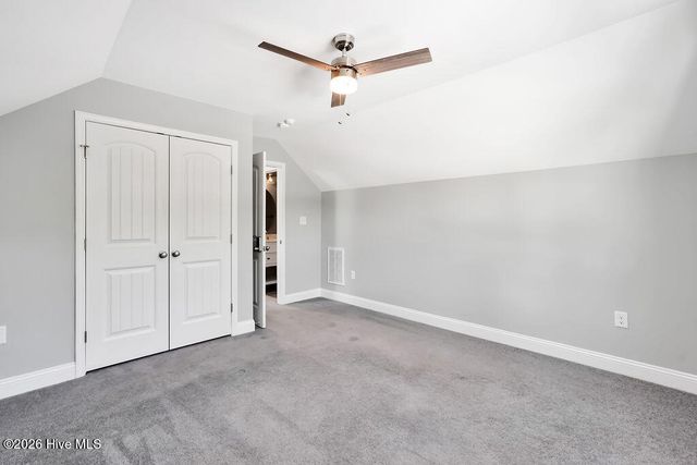 127 NE 15th St, Oak Island, NC 28465