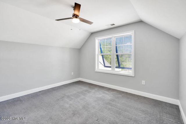 127 NE 15th St, Oak Island, NC 28465