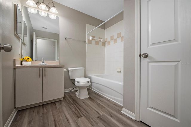 6548 SWISSCO DRIVE 622, Orlando, FL 32822