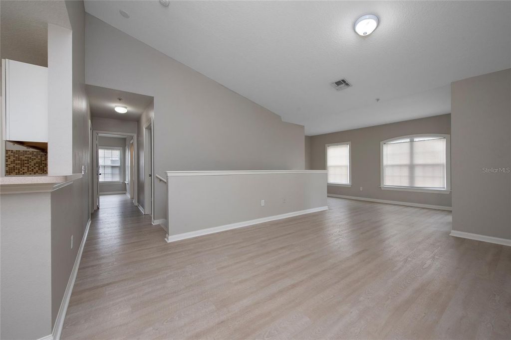 Image 7 of property listing at 6548 SWISSCO DRIVE 622, Orlando, FL 32822