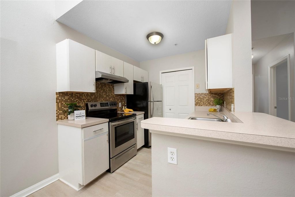 Image 8 of property listing at 6548 SWISSCO DRIVE 622, Orlando, FL 32822