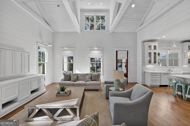 1030 Village Oaks Lane, St. Simons, GA 31522