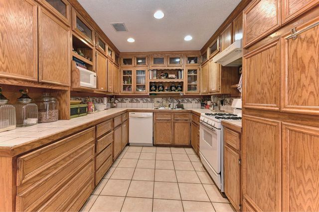 4525 Bell Springs RD, Dripping Springs, TX 78620