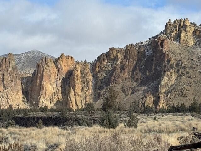 10100 NE Crooked River Drive UNIT 6, Terrebonne, OR 97760