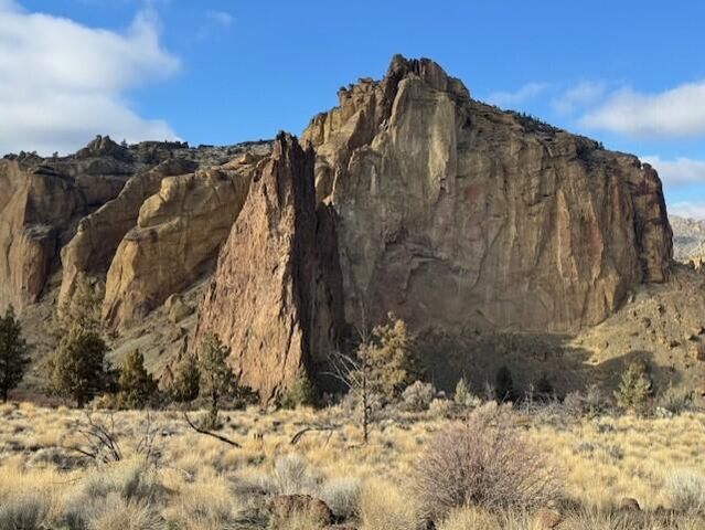 10100 NE Crooked River Drive UNIT 6, Terrebonne, OR 97760