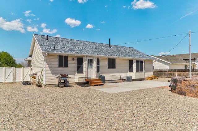 4977 W CAVE PEAK DR, Riverton, UT 84065