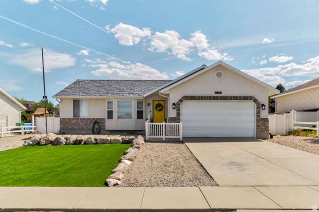 4977 W CAVE PEAK DR, Riverton, UT 84065