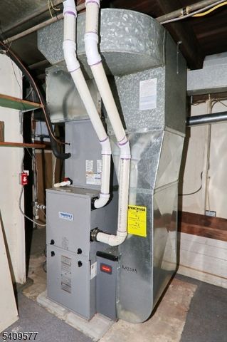 587 Thoreau Ter, Union Twp., NJ 07083