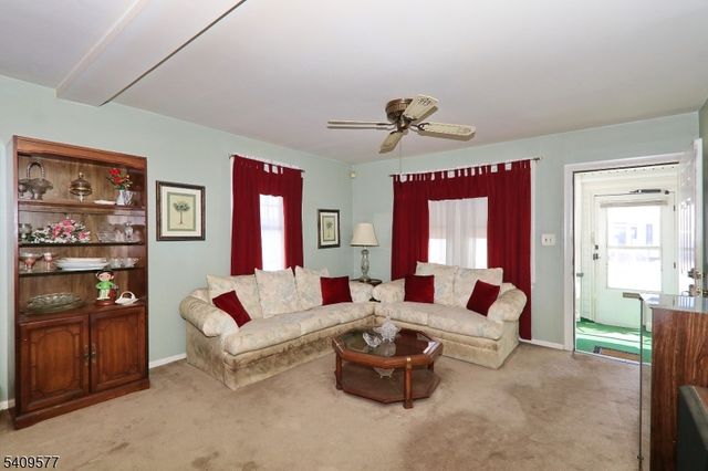 587 Thoreau Ter, Union Twp., NJ 07083