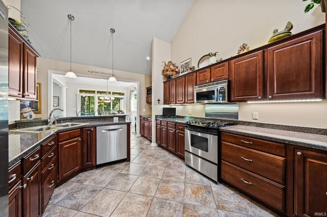 1602 N Lake George Drive, Mishawaka, IN 46545